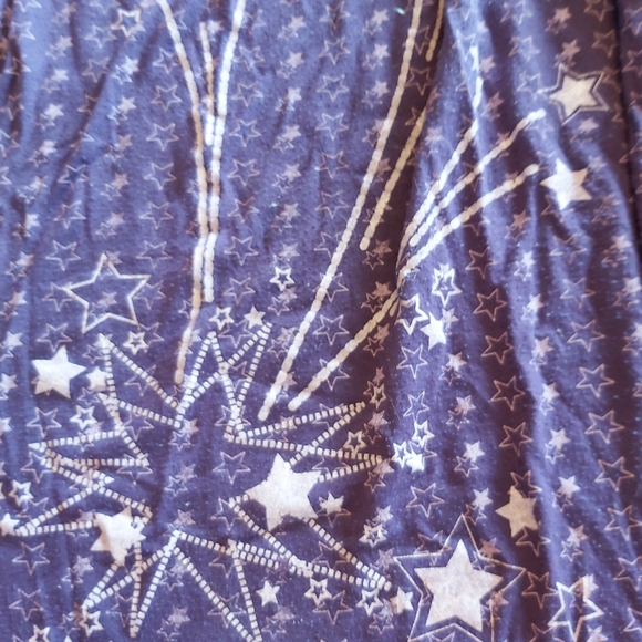 Cute plus size top - Picture 2 of 6